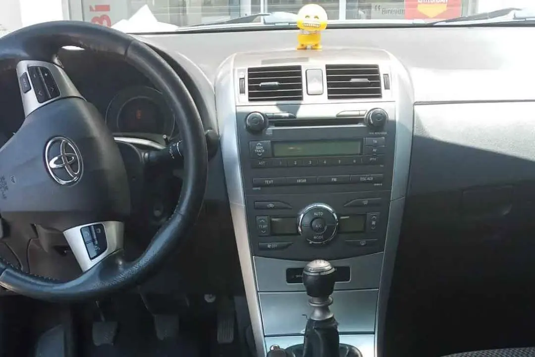 Toyota Corolla Corolla 1.6 Comfort 4