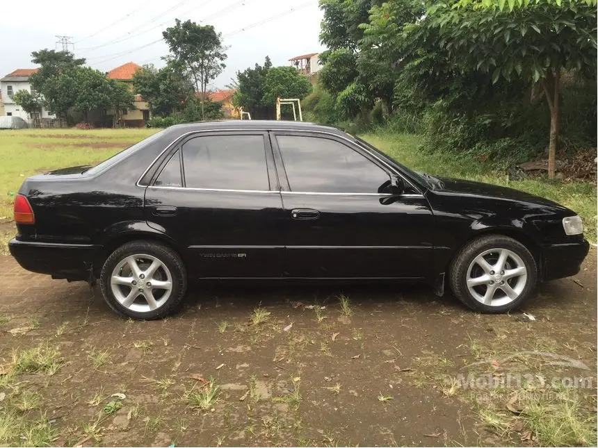 Toyota Corolla Corolla 1.6 GLi Special 6