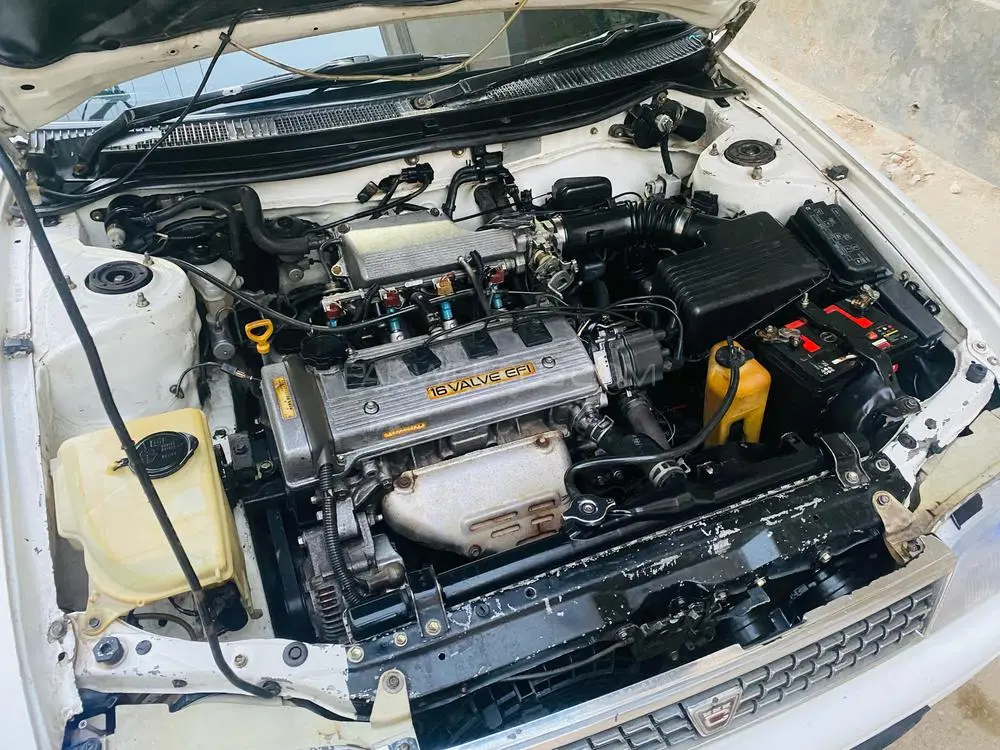 Toyota Corolla Corolla 1.6 XE 5