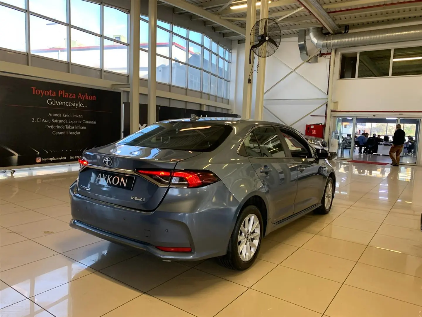 Toyota Corolla Corolla 1.8 Hybrid Dream e-CVT 4