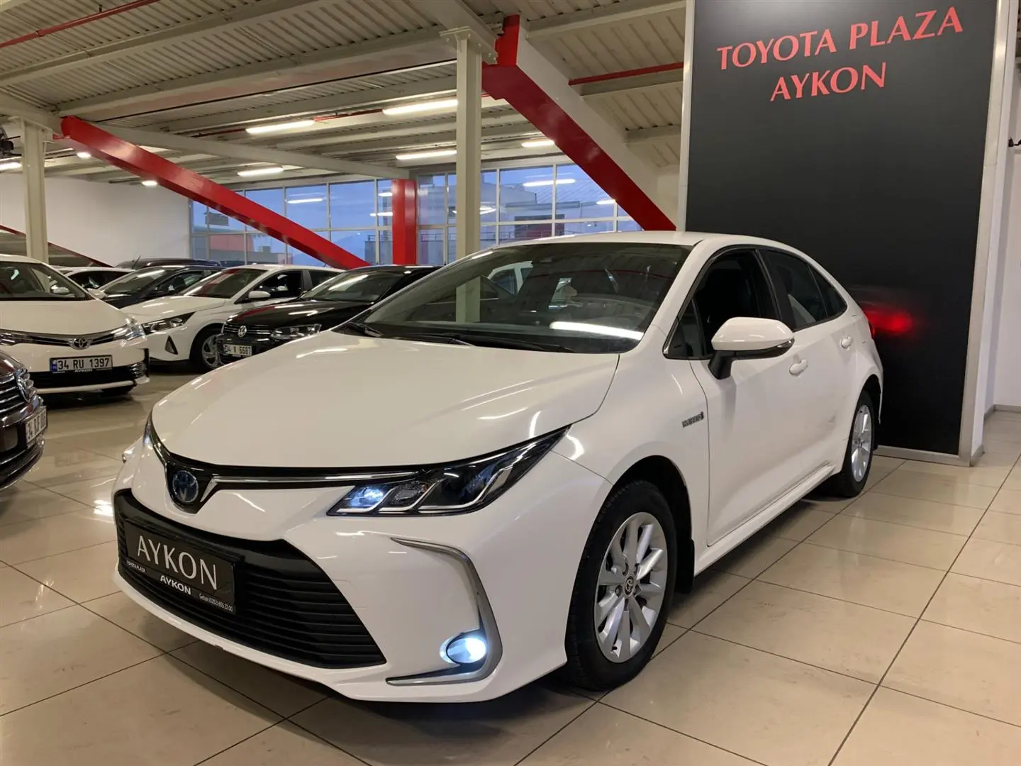 Toyota Corolla Corolla 1.8 Hybrid Dream e-CVT 3