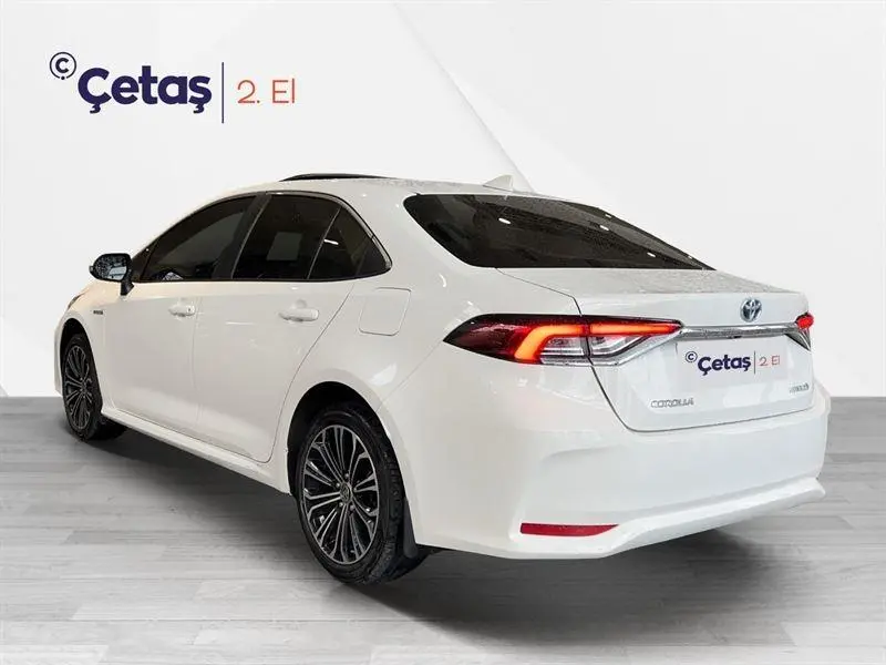 Toyota Corolla Corolla 1.8 Hybrid Flame e-CVT 5