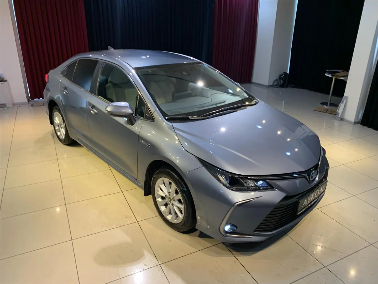 Toyota Corolla Corolla 1.8 Hybrid Flame e-CVT 7