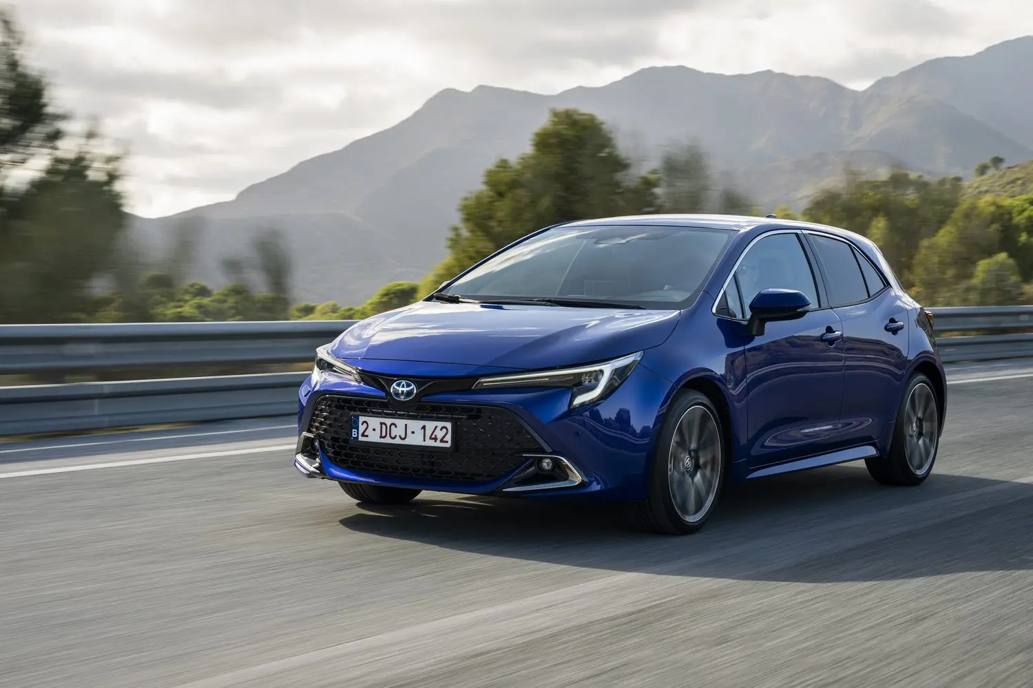 Toyota Corolla Corolla 1.8 Hybrid Flame e-CVT 6