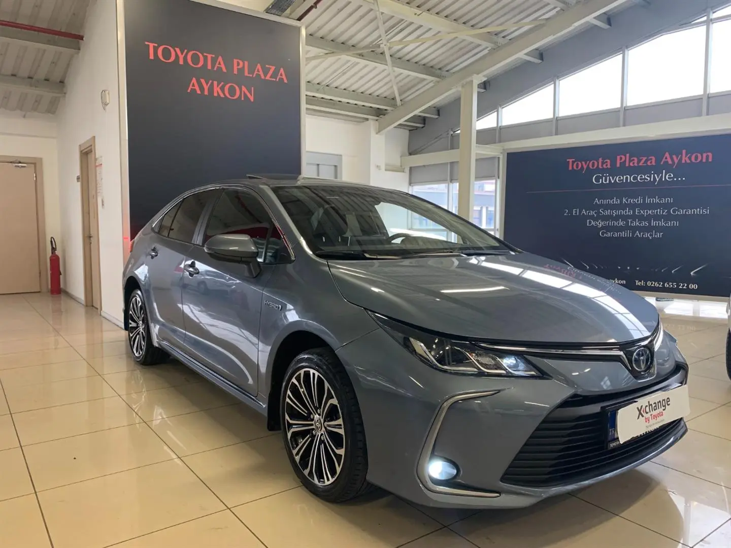 Toyota Corolla Corolla 1.8 Hybrid Flame X-Pack e-CVT 7