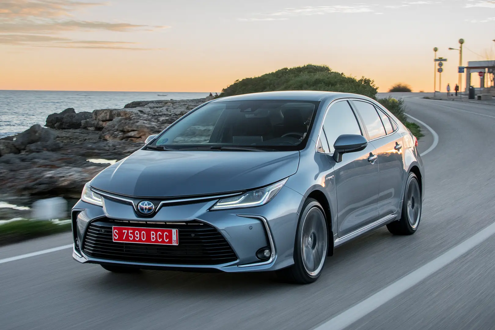 Toyota Corolla Corolla 1.8 Hybrid Flame e-CVT 0