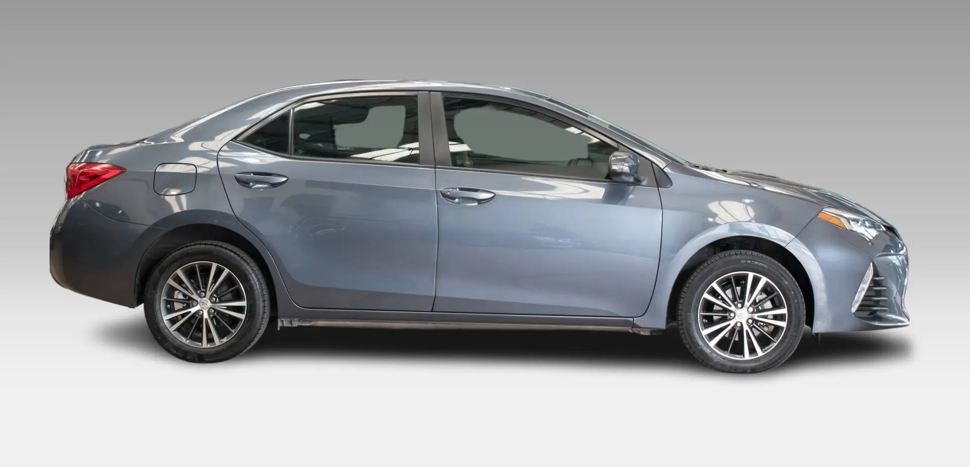 Toyota Corolla Corolla 1.8 Hybrid Passion e-CVT 5