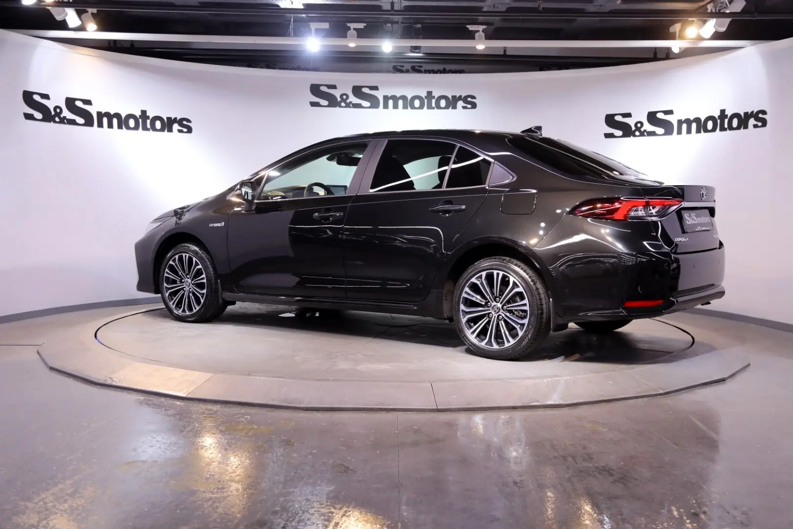 Toyota Corolla Corolla 1.8 Hybrid Passion X-Pack e-CVT 1