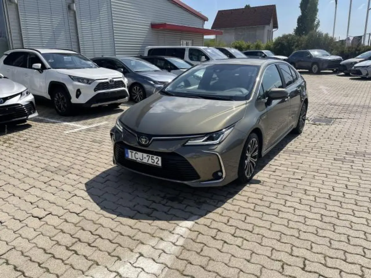 Toyota Corolla Corolla 1.8 Hybrid Vision e-CVT 5