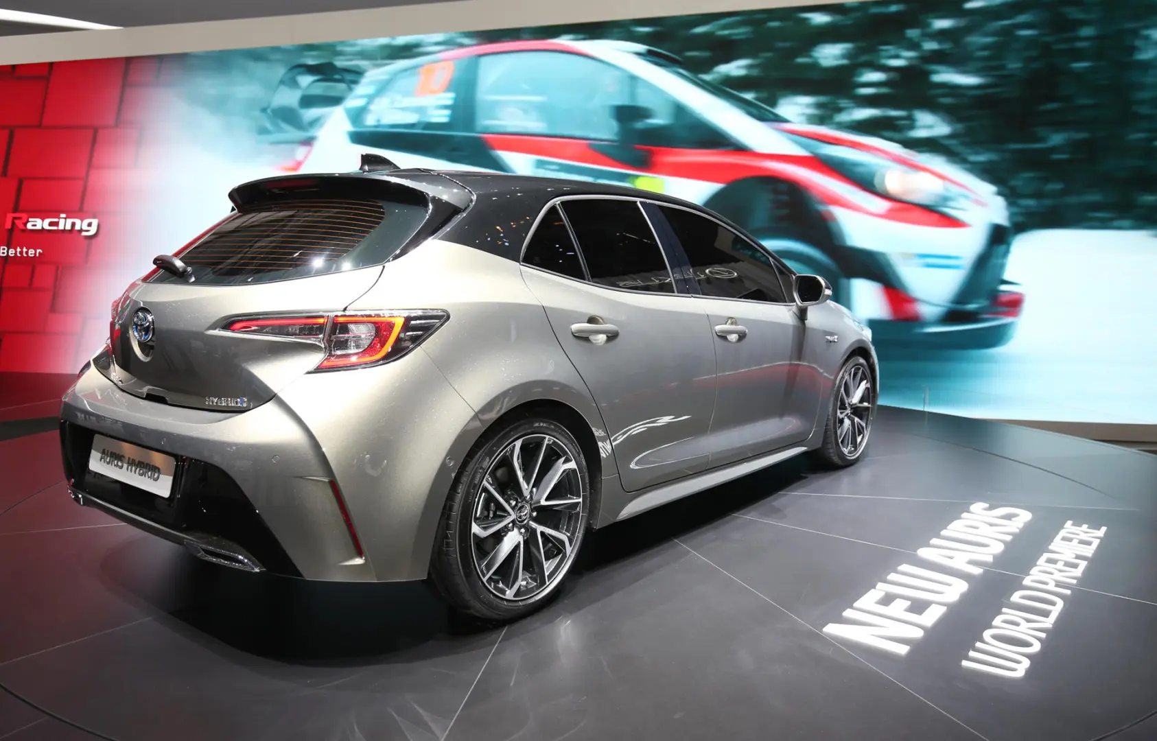 Toyota Corolla Corolla Hatchback 1.8 Hybrid Flame E-CVT 2