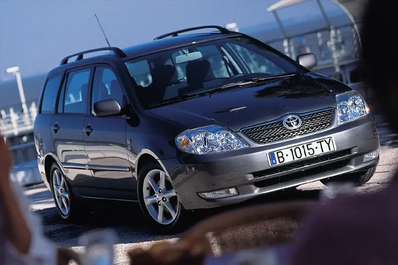Toyota Corolla Corolla Kombi 2.0 D-4D Linea Terra 1