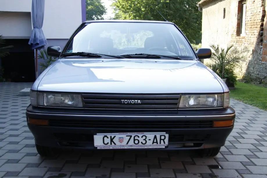 Toyota Corolla Corolla Liftback 1.3 L 4