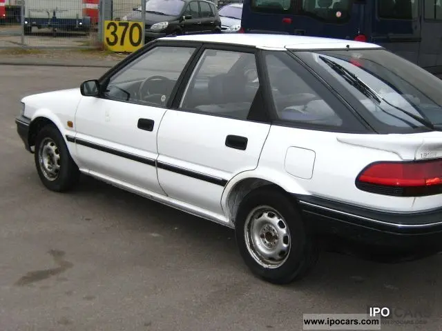 Toyota Corolla Corolla Liftback 1.3 L 6