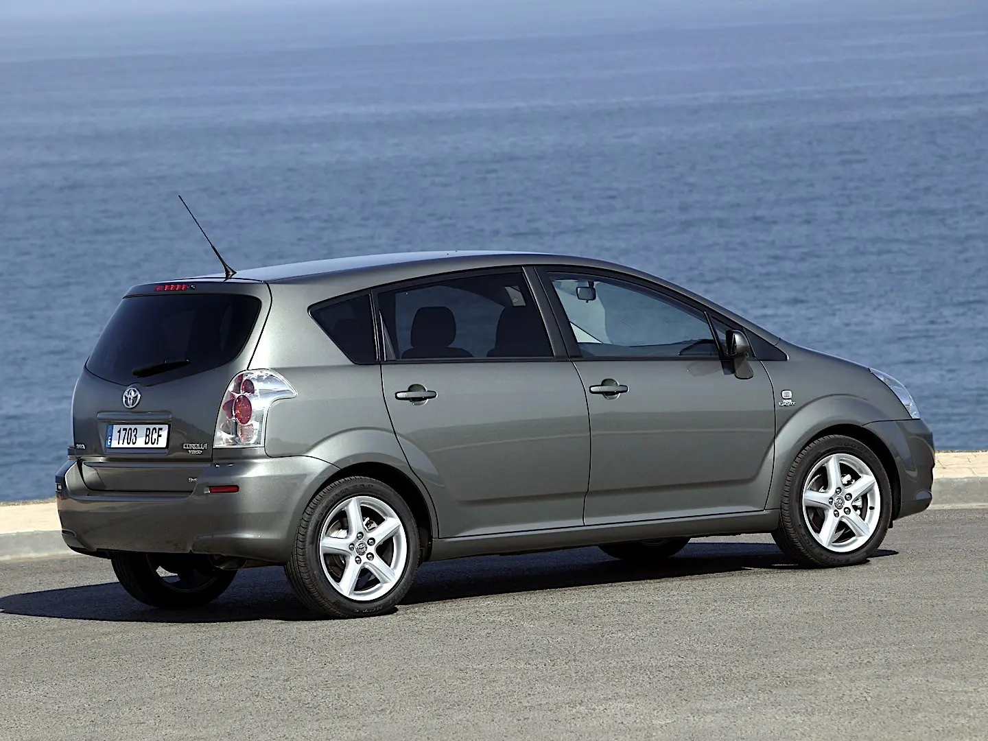 Toyota Corolla Corolla Verso 1.6 Elegant 1