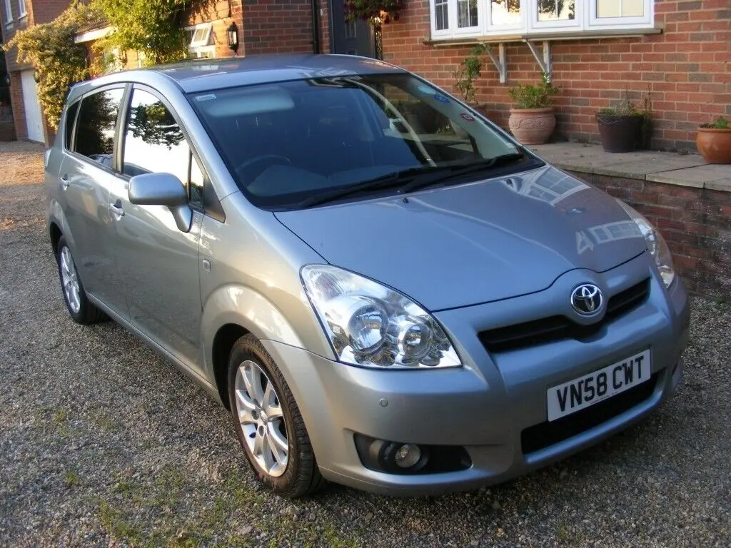 Toyota Corolla Corolla Verso 1.6 Premium 7