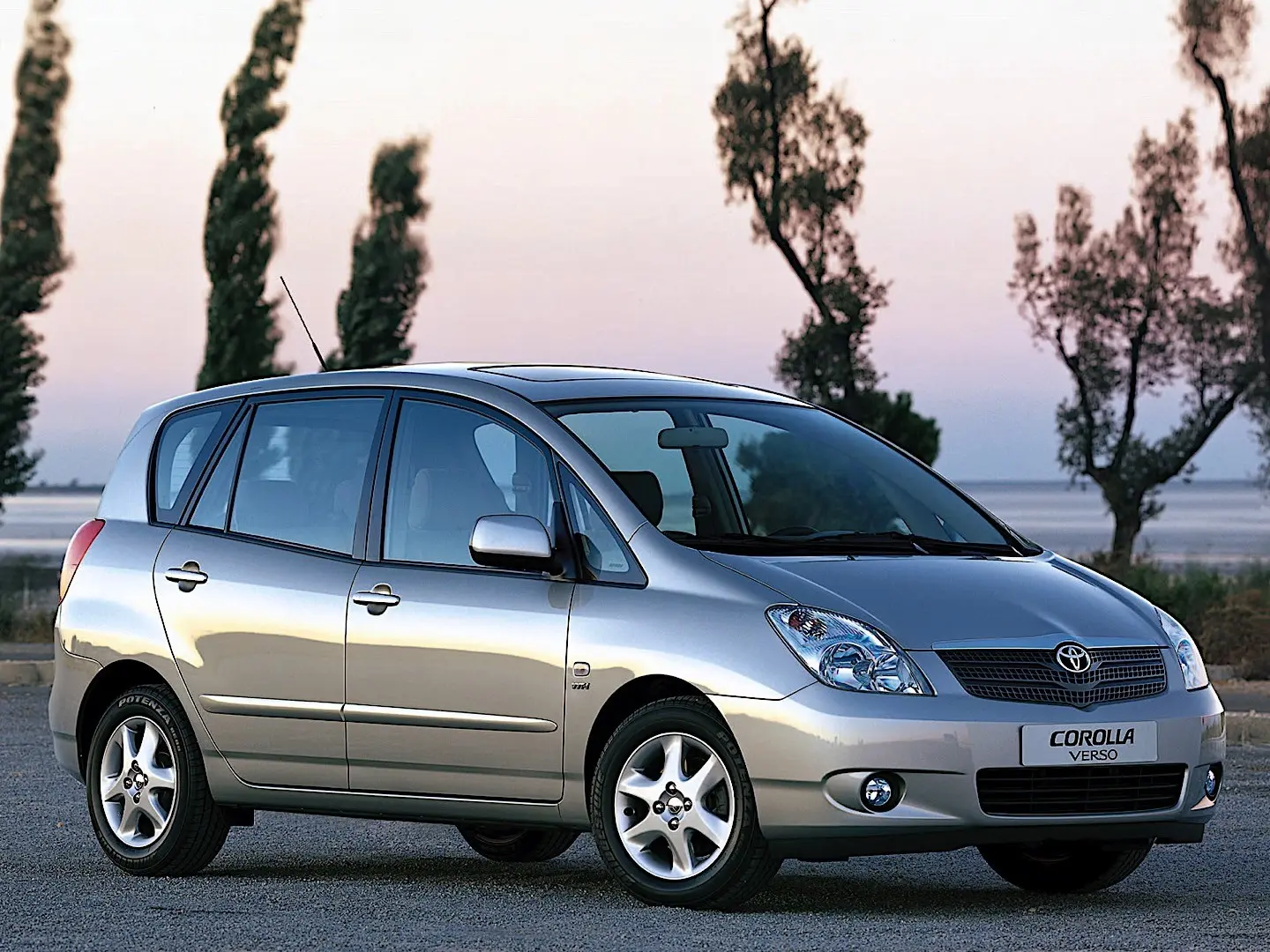Toyota Corolla Corolla Verso 1.8 Linea Sol MMT 4