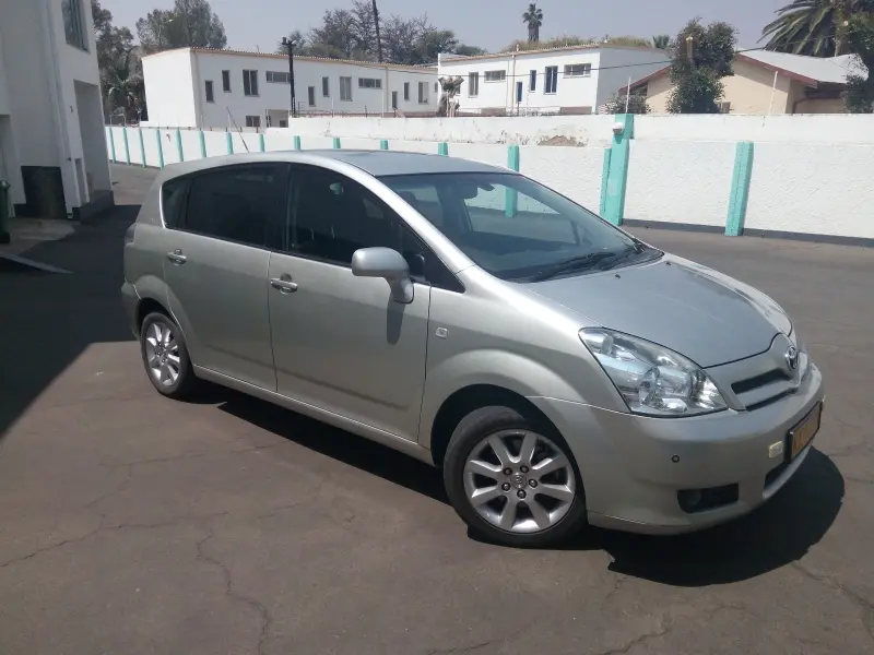 Toyota Corolla Corolla Verso 1.8 Sol 6