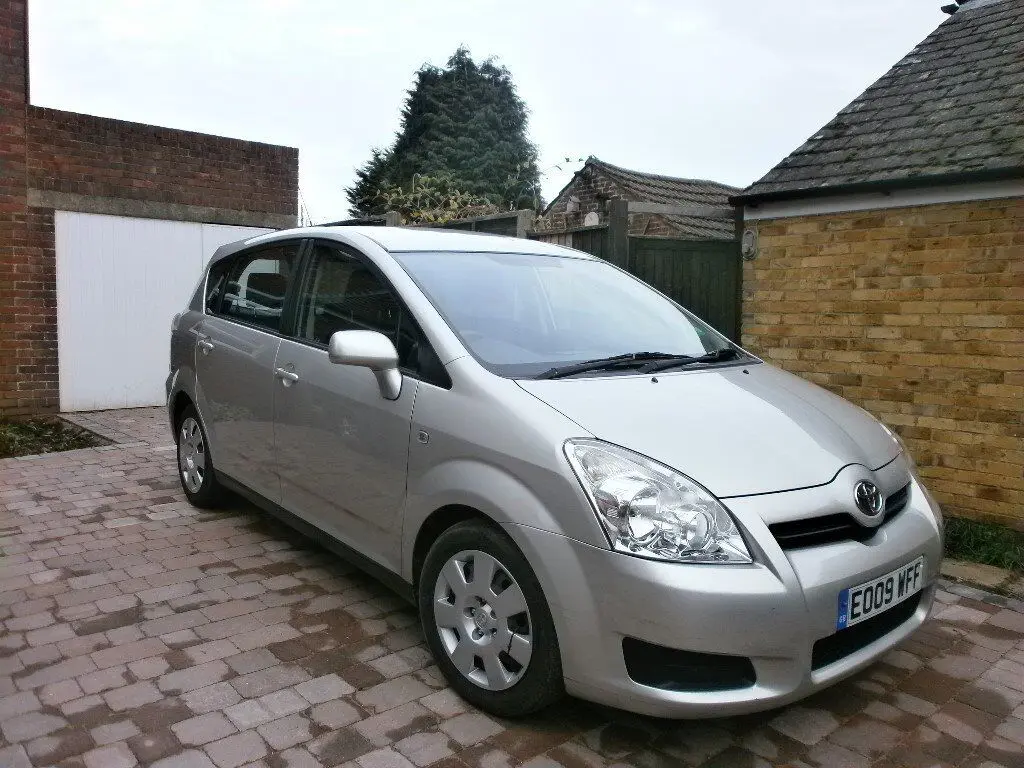 Toyota Corolla Corolla Verso 2.0 D-4D 0