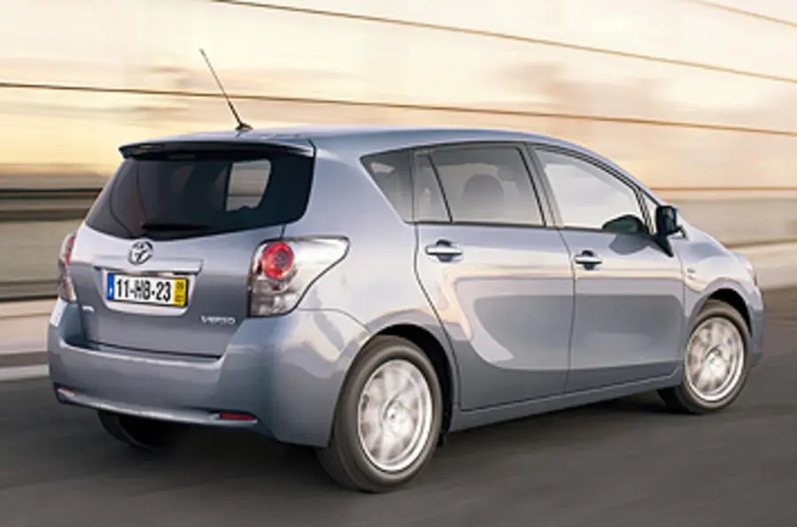 Toyota Corolla Corolla Verso 2.0 D-4D 2