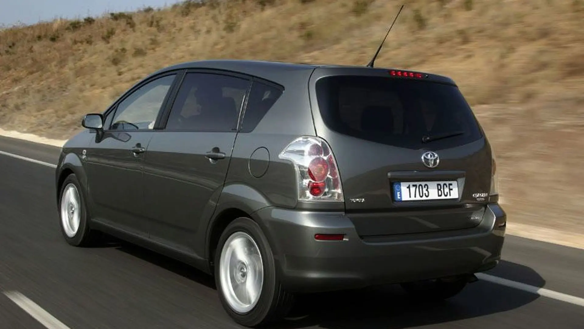Toyota Corolla Corolla Verso 2.2 D-4D Elegant 3