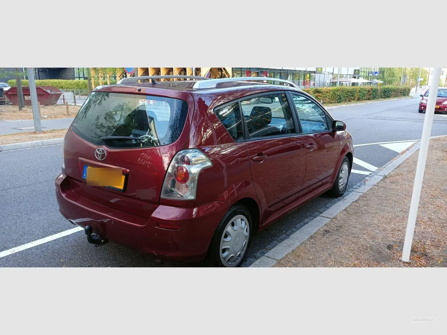 Toyota Corolla Corolla Verso 2.2 D-4D Elegant 7