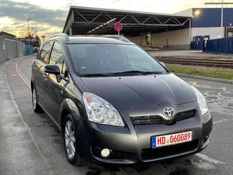 Toyota Corolla Corolla Verso 2.2 D-4D Luna 0