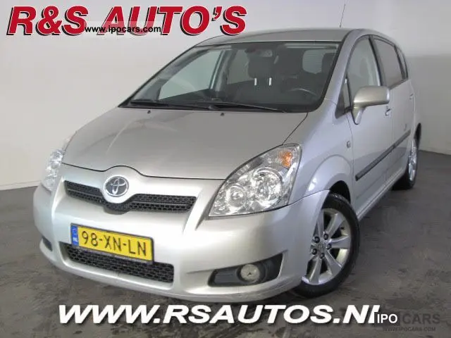 Toyota Corolla Corolla Verso 2.2 D-4D Luna 2