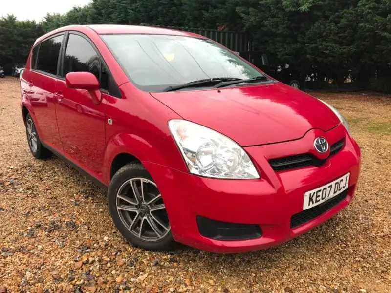 Toyota Corolla Corolla Verso 2.2 D-4D Luna 4