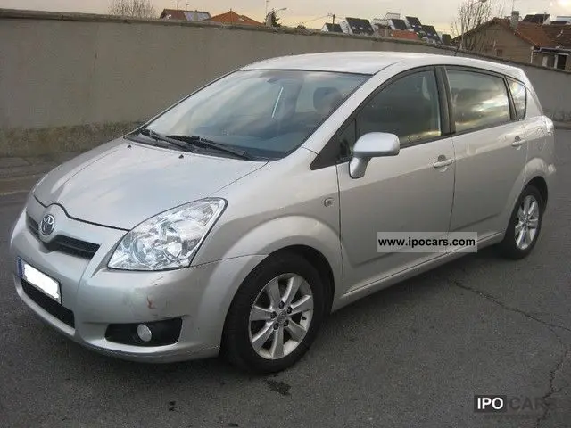 Toyota Corolla Corolla Verso 2.2 D-4D Luna 3