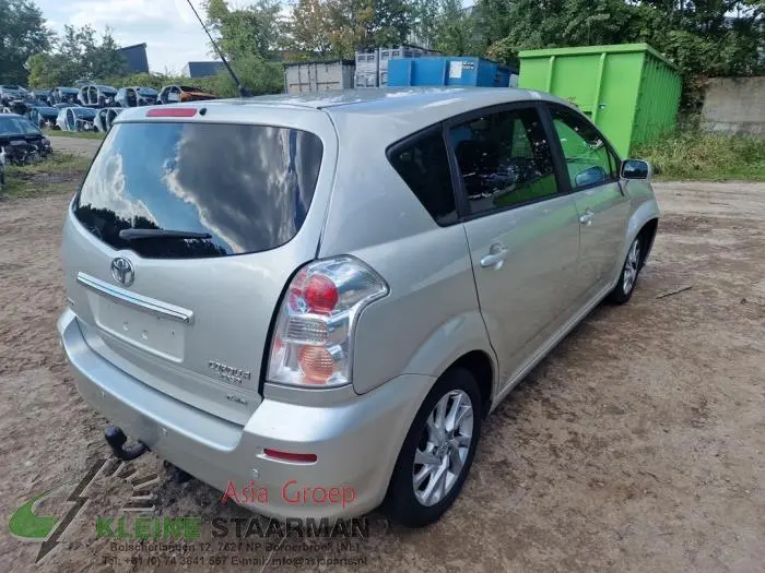 Toyota Corolla Corolla Verso 2.2 D-CAT Premium 5