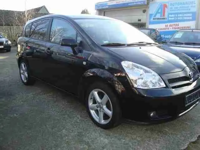 Toyota Corolla Corolla Verso 2.2 D-CAT Sol 4
