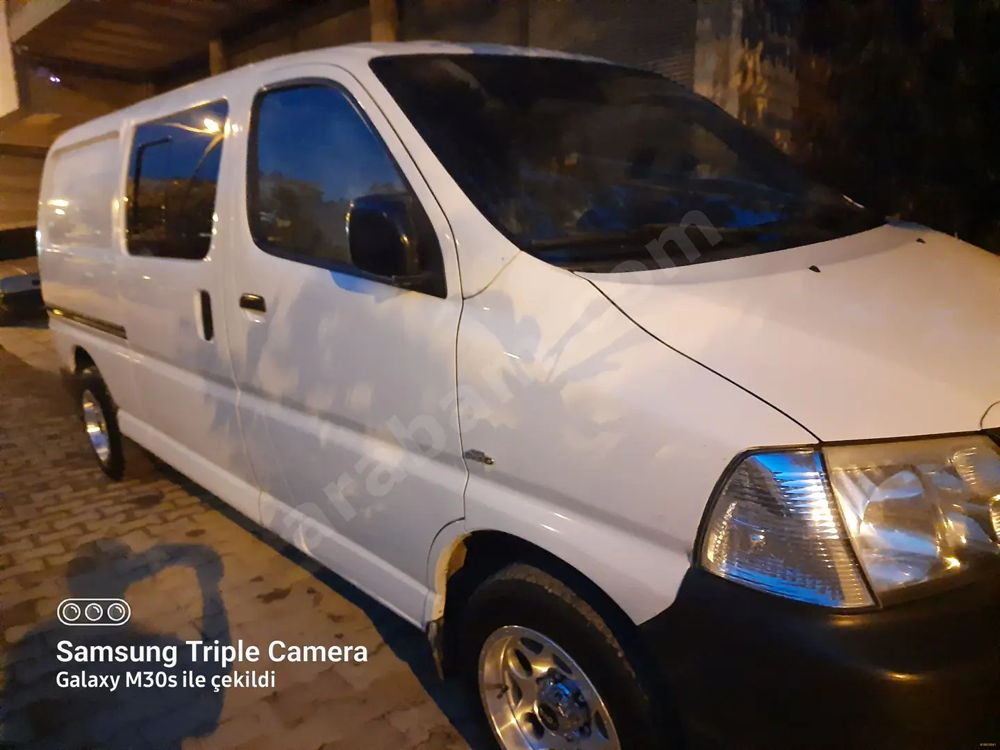 Toyota Hi-Ace Hi-Ace 117 L 4