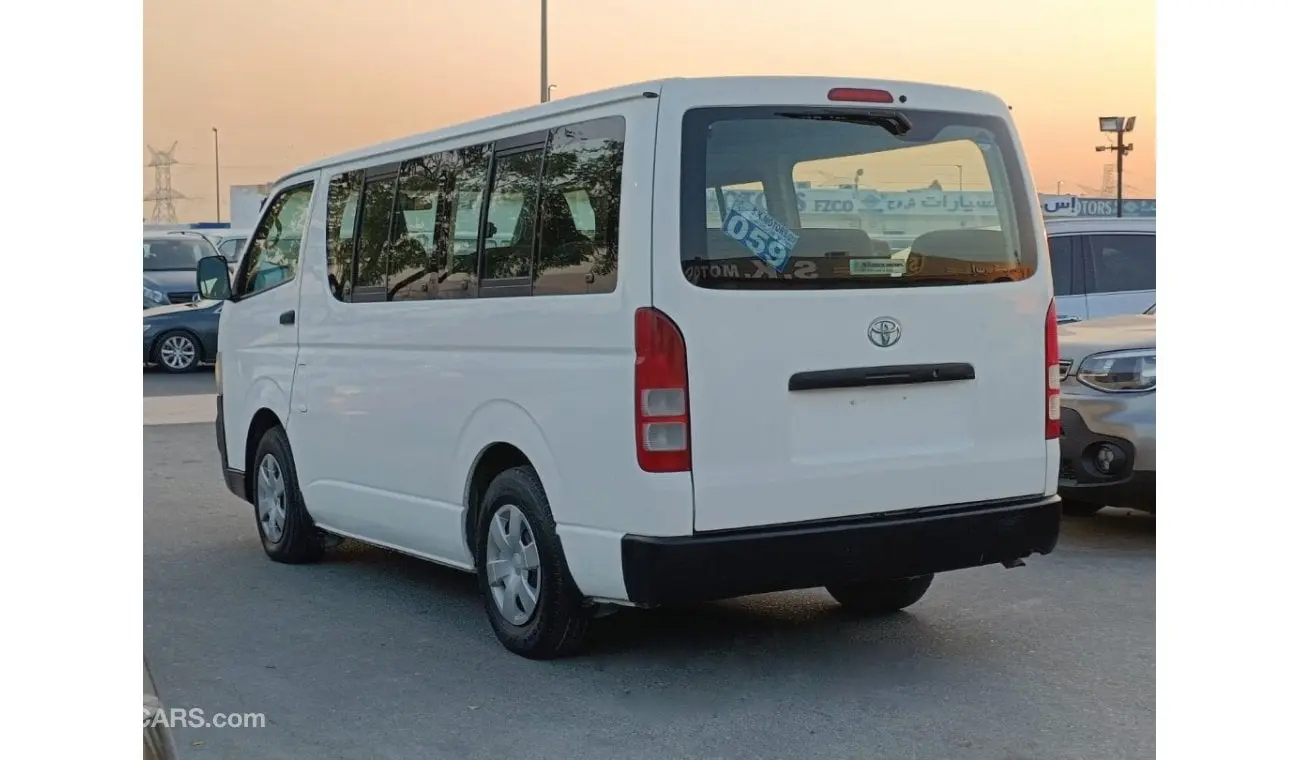 Toyota Hi-Ace Hi-Ace 117 L 1