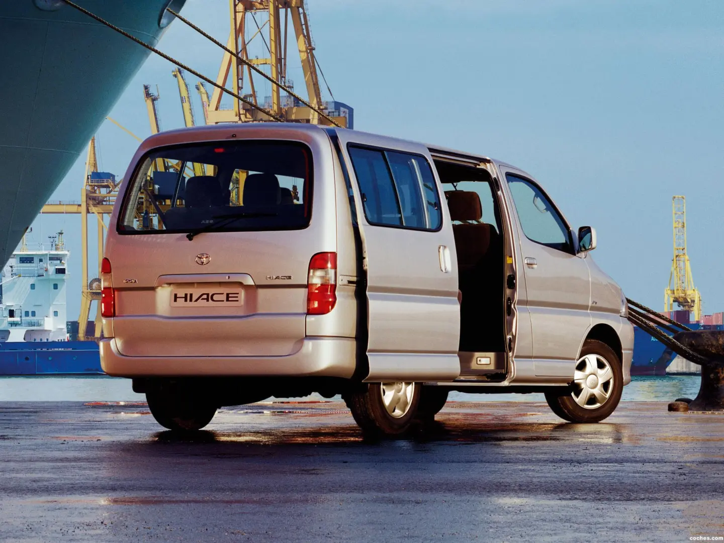 Toyota Hi-Ace Hi-Ace 117 S 6
