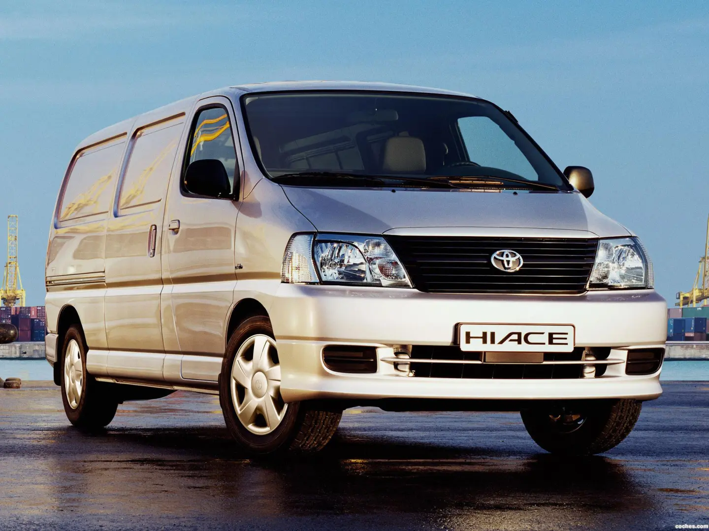 Toyota Hi-Ace Hi-Ace 117 S 7
