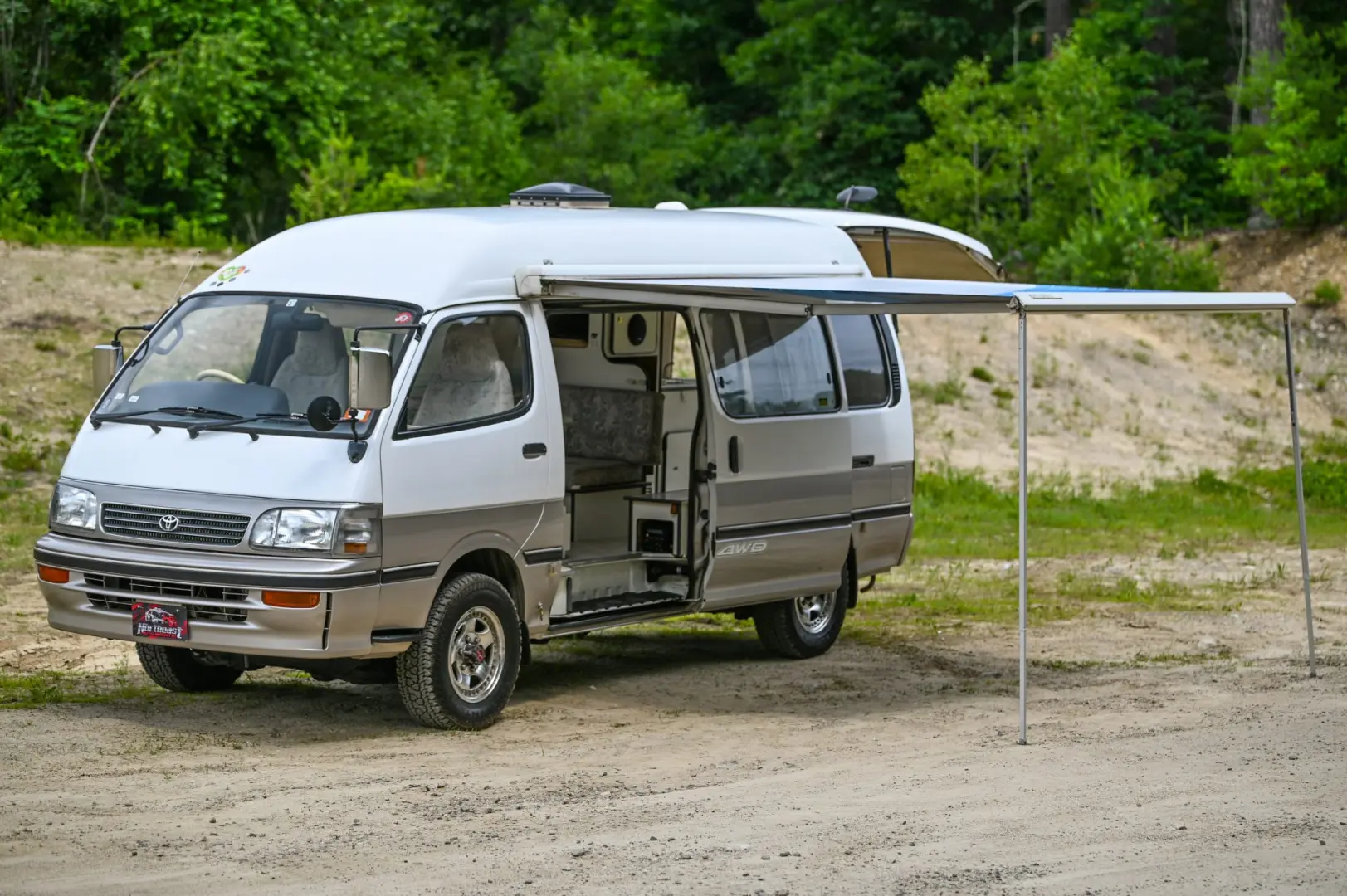 Toyota Hi-Ace Hi-Ace 2.4 D 3