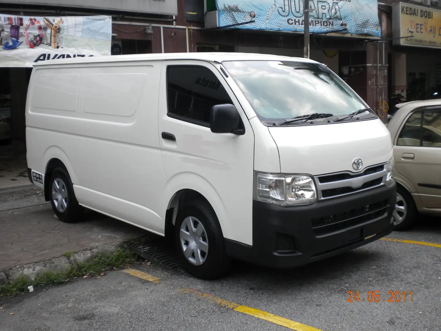 Toyota Hi-Ace Hi-Ace 95 L 1
