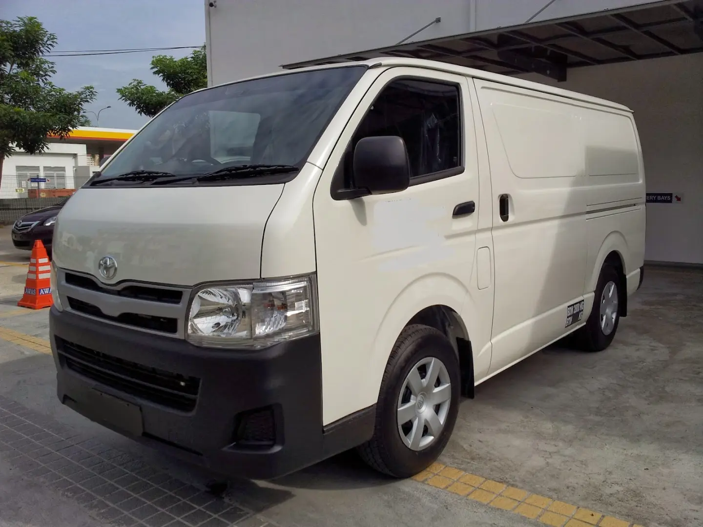 Toyota Hi-Ace Hi-Ace 95 S 5