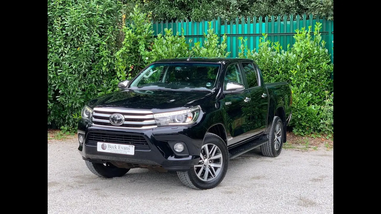 Toyota  Hi-Lux 2.4 D-4D 4x2 Active 6