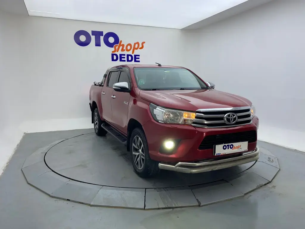 Toyota  Hi-Lux 2.4 D-4D 4x2 Adventure 0