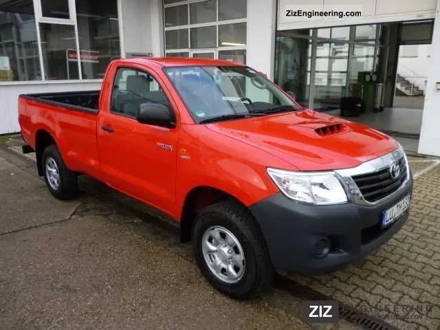 Toyota  Hi-Lux 2.5 D-4D 4x2 Adventure 3