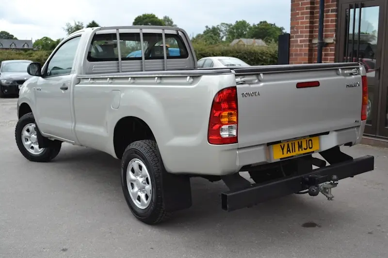 Toyota  Hi-Lux 2.5 D-4D 4x4 Freedom 2