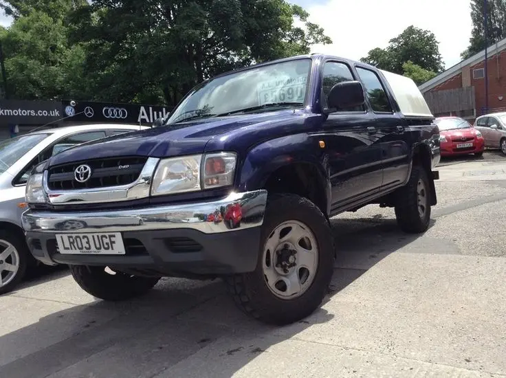 Toyota  Hi-Lux 2.5 D-4D 4x4 Freedom 6