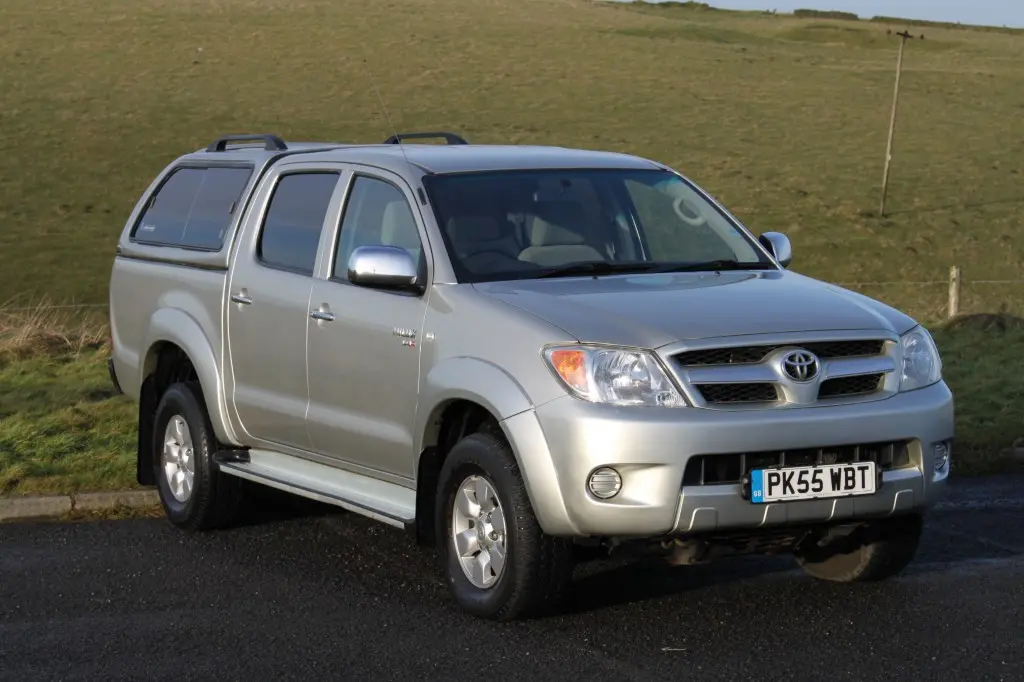 Toyota  Hi-Lux 2.5 D-4D 4x4 Freedom 7
