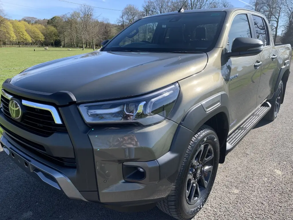 Toyota  Hi-Lux 2.8 D-4D 4x4 Hi-Cruiser 0