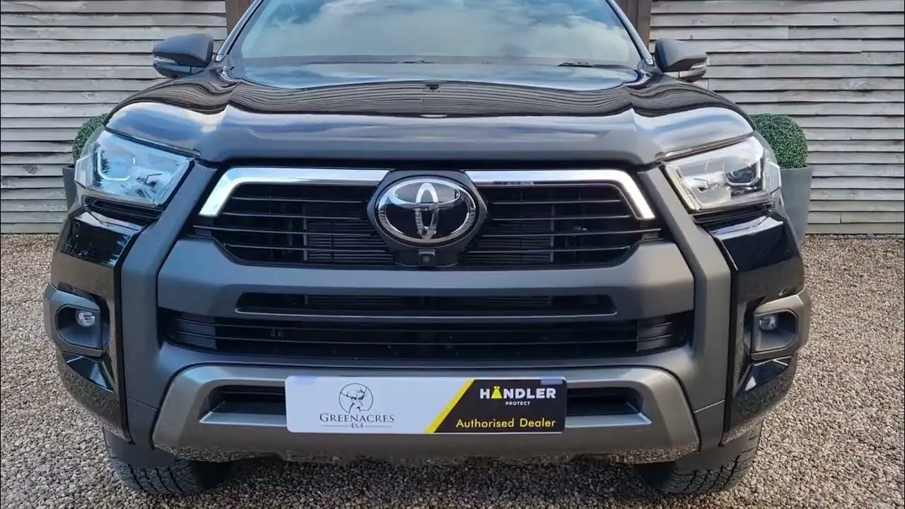 Toyota  Hi-Lux 2.8 D-4D 4x4 Hi-Cruiser 3