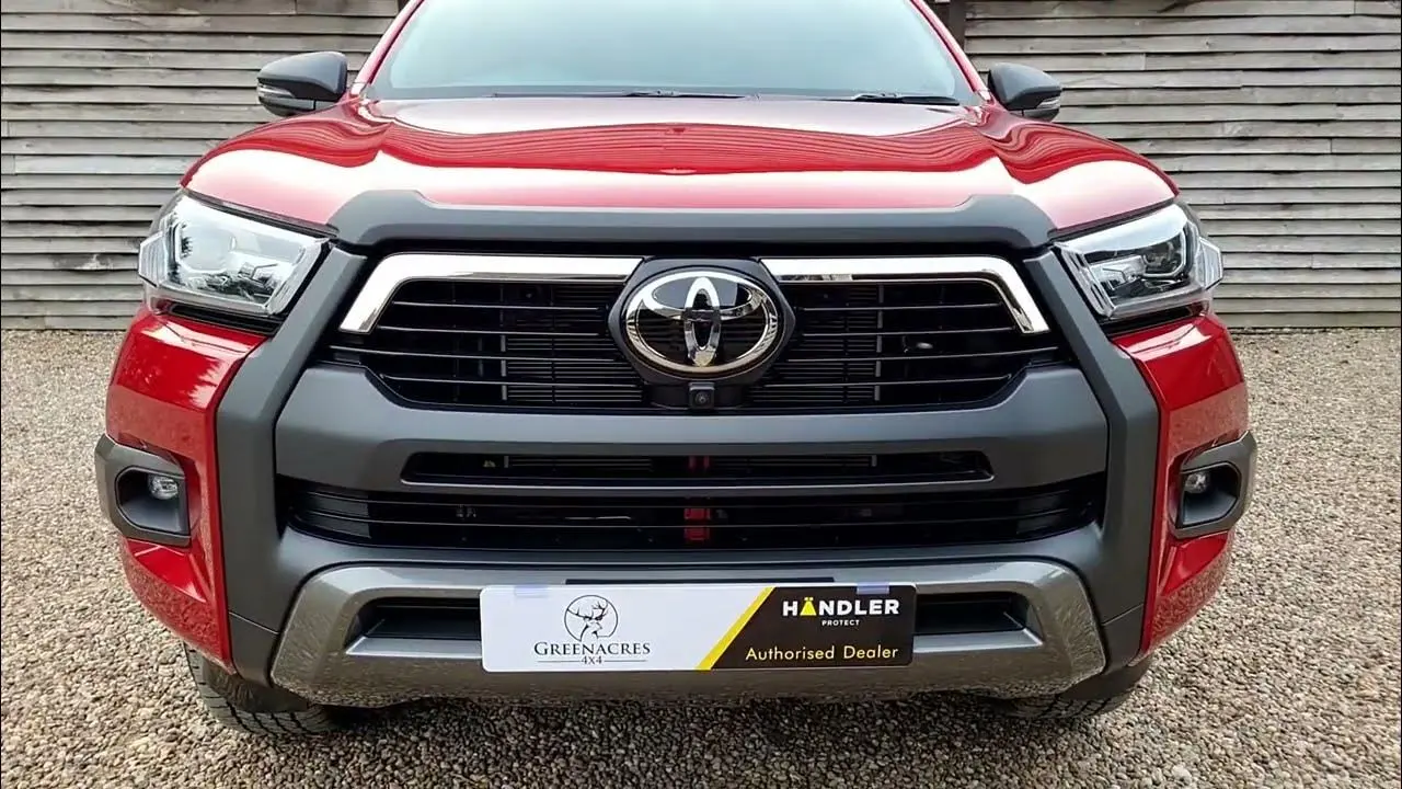 Toyota  Hi-Lux 2.4 D 2