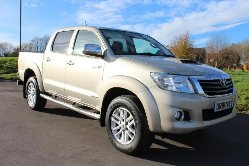 Toyota  Hi-Lux 3.0 D-4D 4x4 Elegant 1
