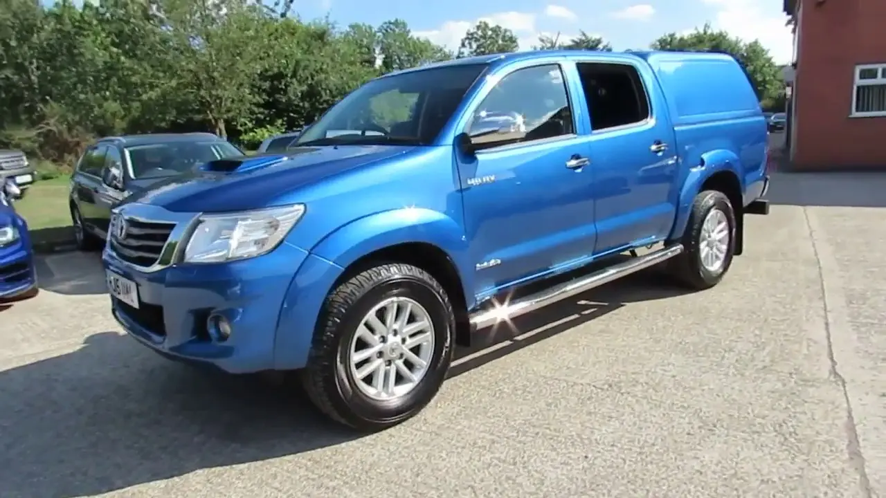 Toyota  Hi-Lux 3.0 D-4D 4x4 Elegant 3