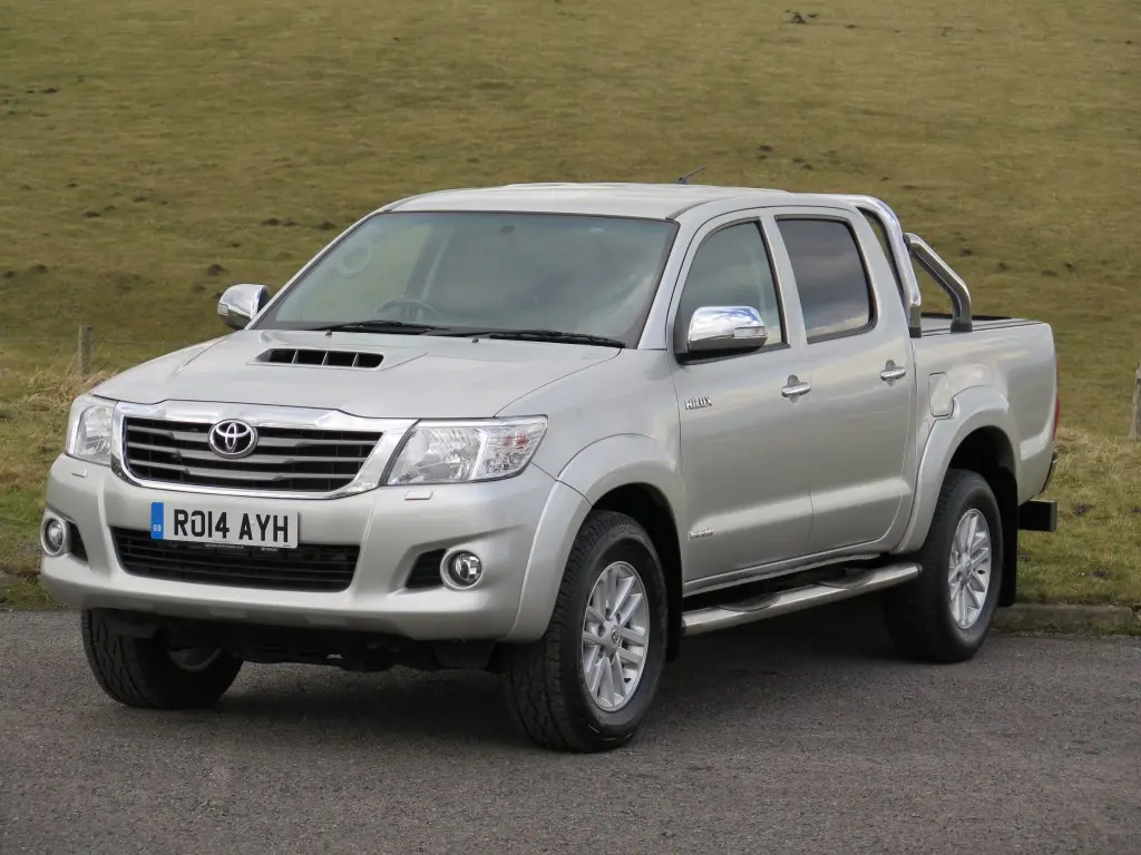 Toyota  Hi-Lux 3.0 D-4D 4x4 Elegant 3